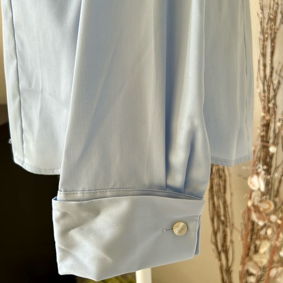 Banana Republic Non-Ironed Tailored Blue Dress Shirt - Picture 4 of 8